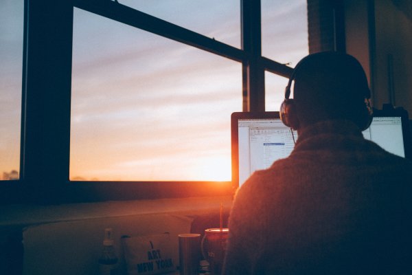 How to write a performance review