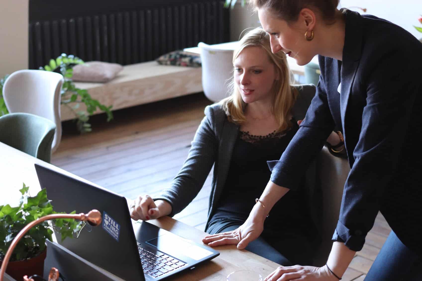 How to write a performance review